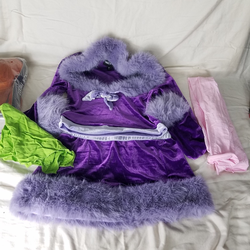 Trickz N Treatz Daphne Costume Women M Purple Excellent Scooby Doo Wig Set